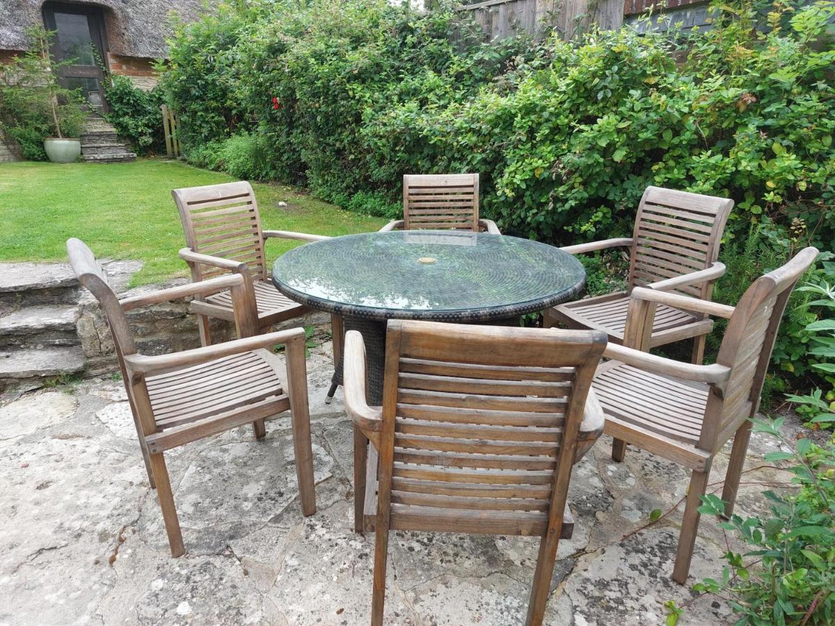 Stable Cottage - Sleeps 6, Near Lulworth Cove Dorchester Eksteriør billede
