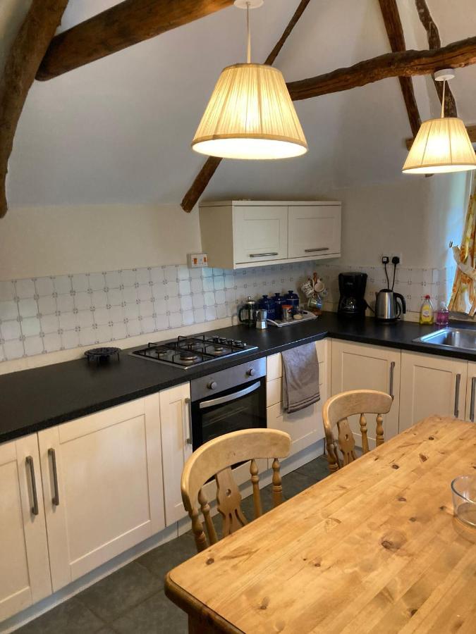 Stable Cottage - Sleeps 6, Near Lulworth Cove Dorchester Eksteriør billede